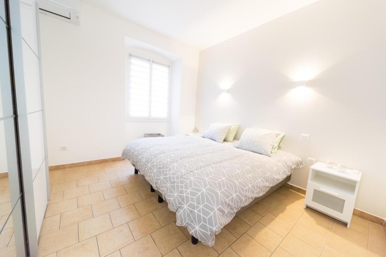Ravissant Triplex Et Duplex Au Centre De Pont St Esprit Apartment Ngoại thất bức ảnh